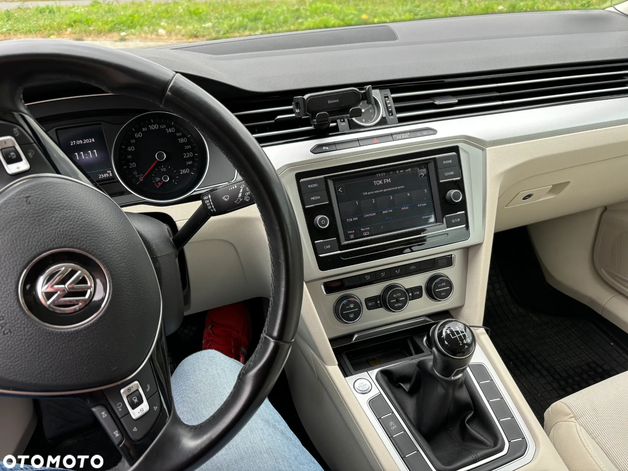 Volkswagen Passat - 9