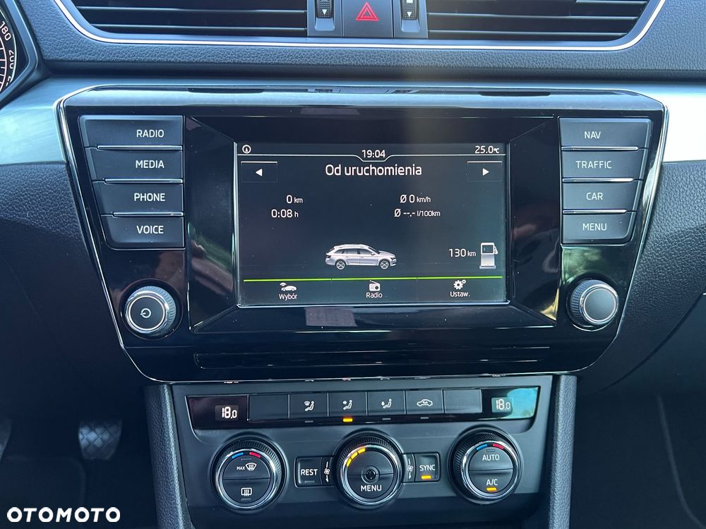 Skoda Superb 1.6 TDI GreenLine - 18