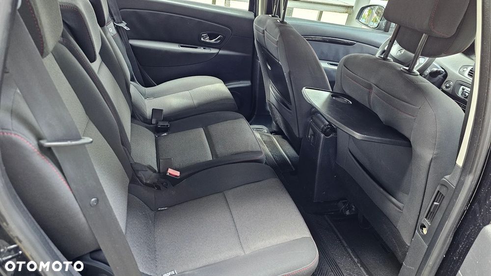 Renault Scenic - 8