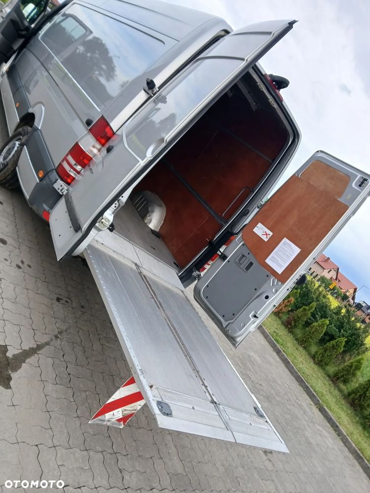 Mercedes-Benz Sprinter - 16