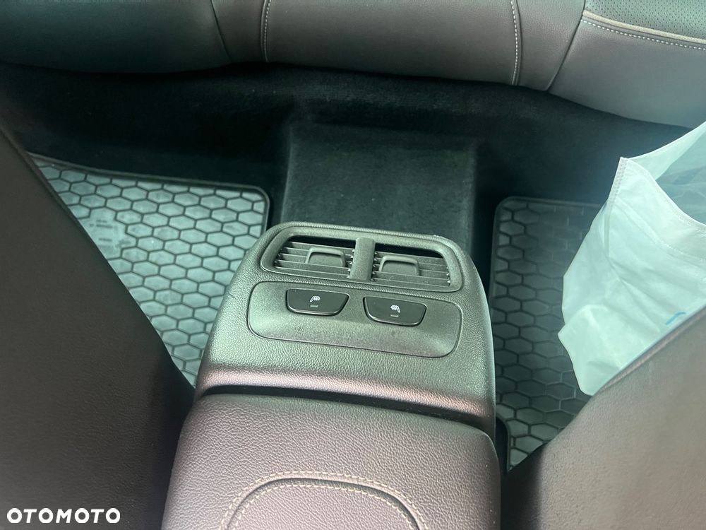 Opel Insignia - 12