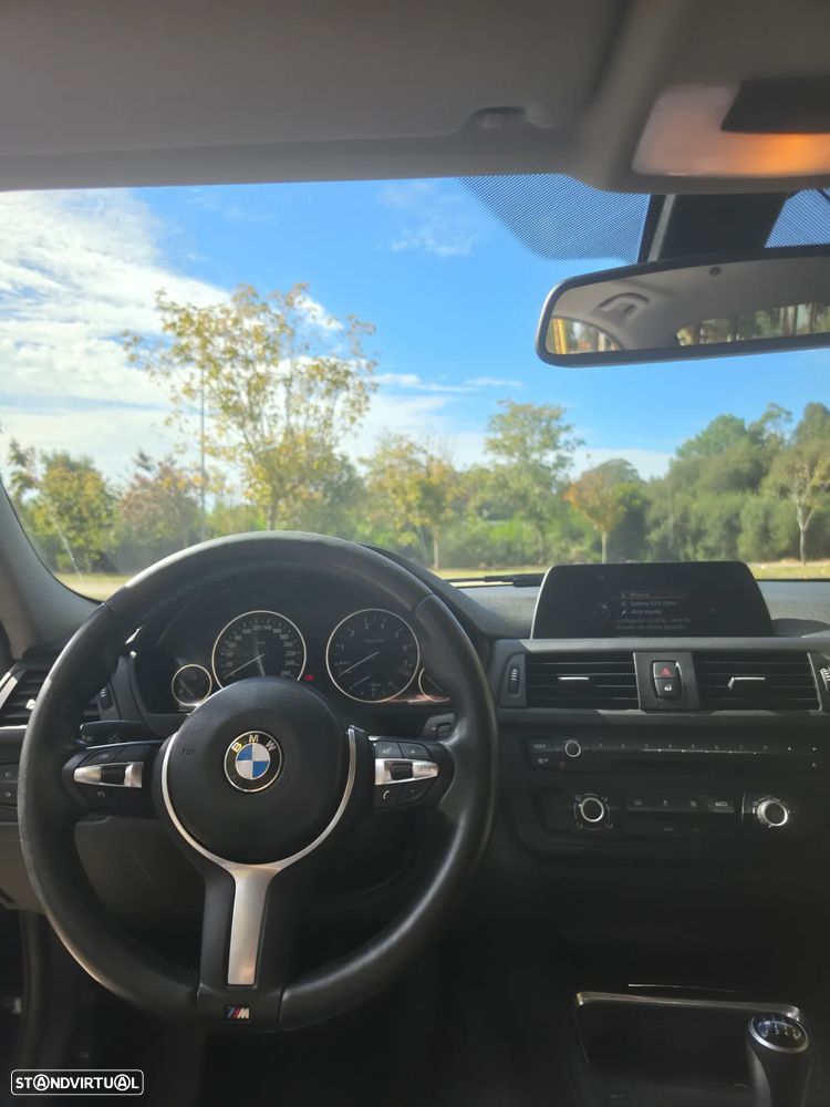 BMW 320 i Pack M - 7