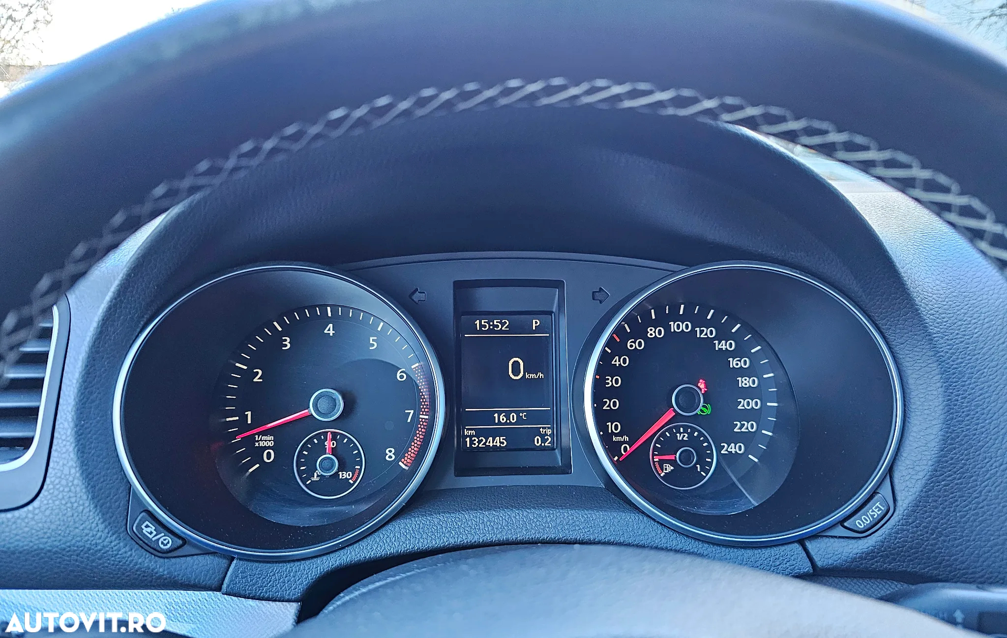 Volkswagen Golf 1.4 TSI DSG MATCH - 25