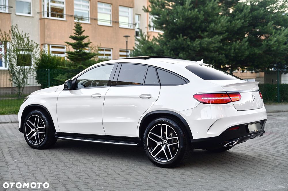 Mercedes-Benz GLE - 9