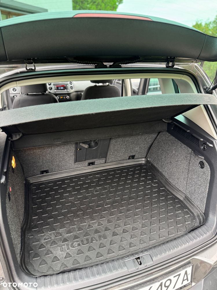 Volkswagen Tiguan 2.0 TDI DPF 4Motion BlueMotion Technology Lounge Sport & Style - 7