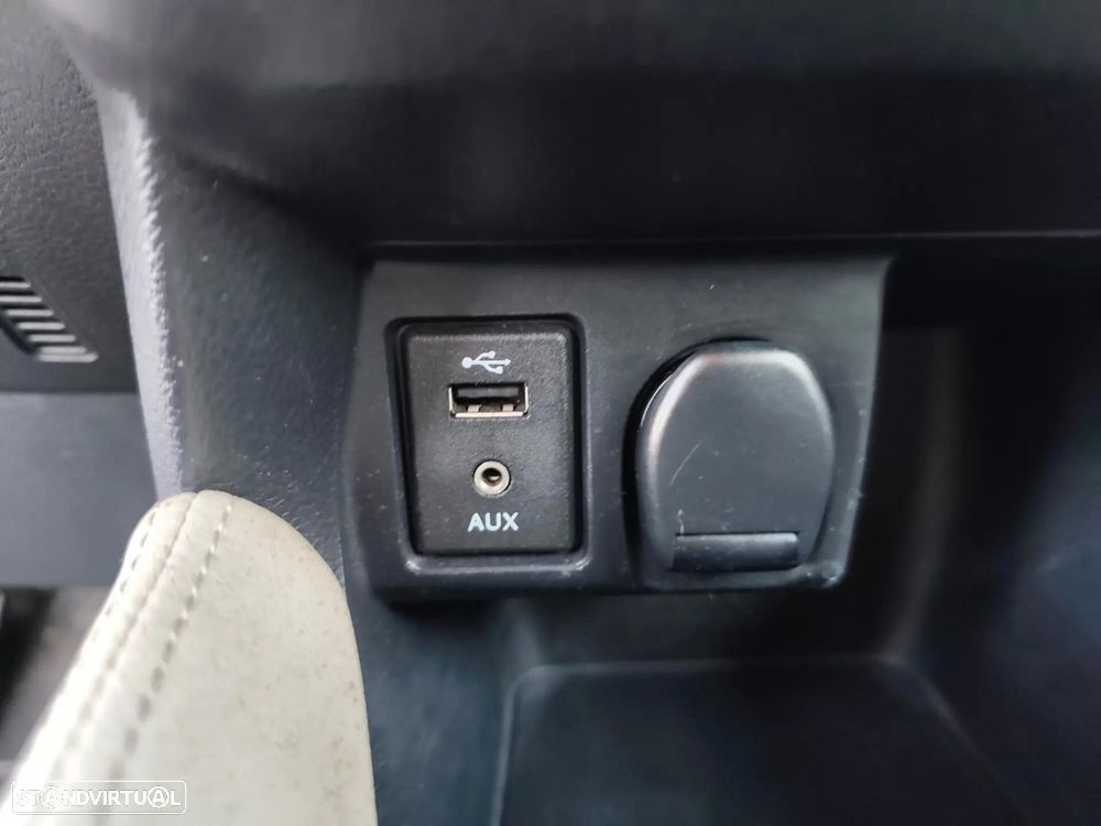 Nissan Micra 1.5 dCi N-Connecta S/S - 22