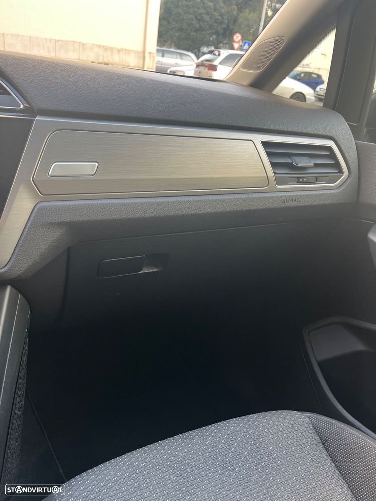 VW Touran 1.6 TDI Confortline - 18