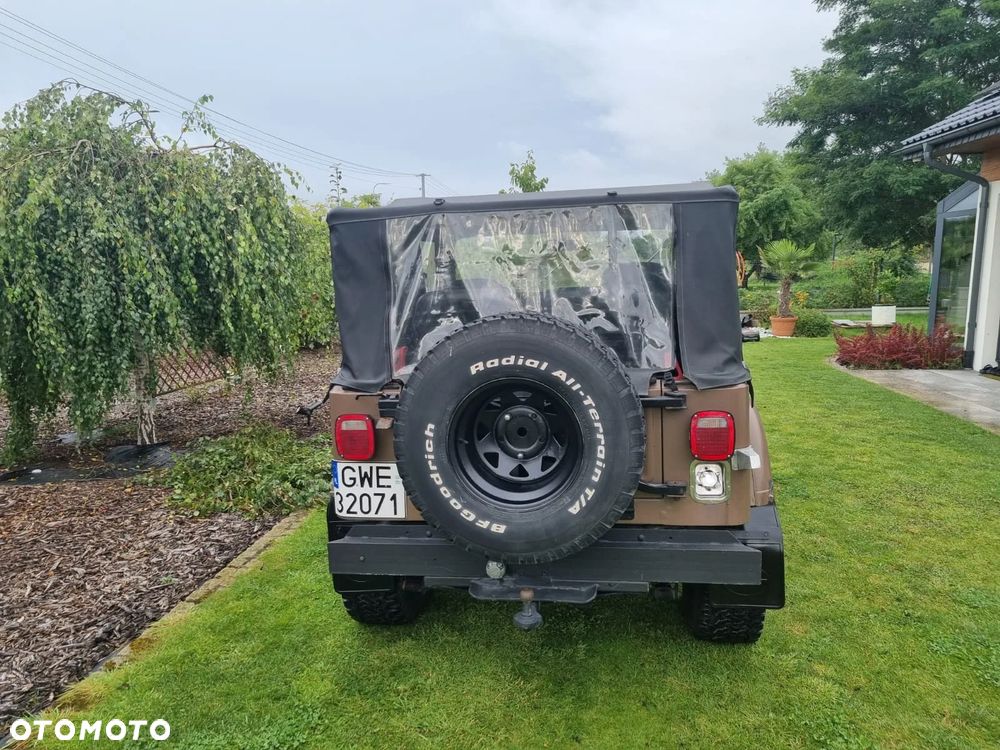 Jeep CJ - 4