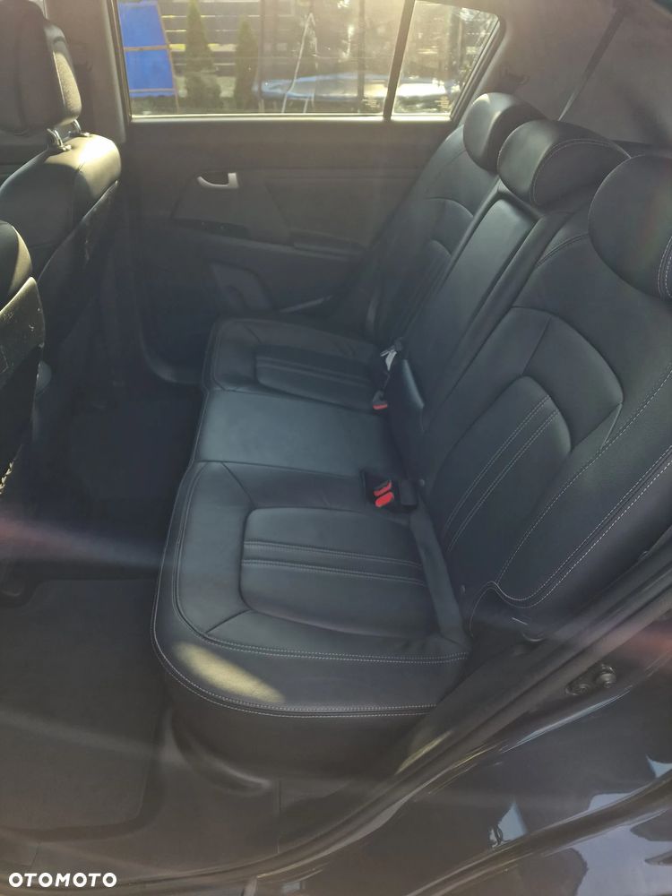 Kia Sportage 2.0 CRDI XL AWD - 13