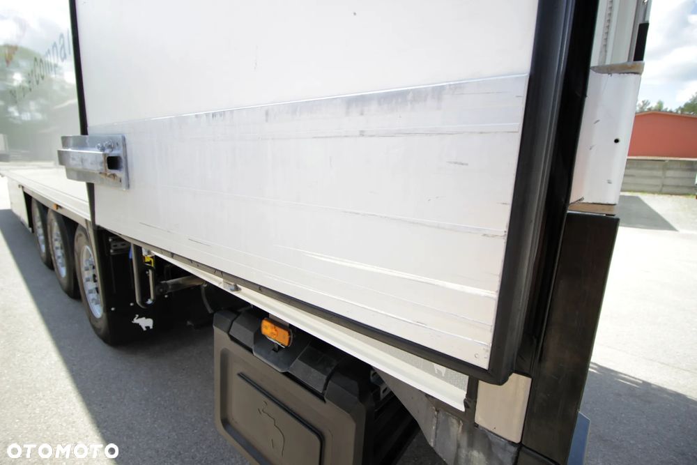 Schmitz Cargobull FP 60 V7 Thermo King SLXi 300 / DOPPELSTOCK / ŚCIANA 7 CM / - 25