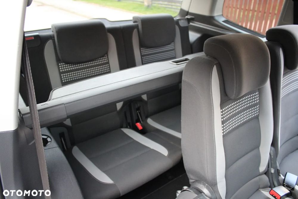 Volkswagen Touran 2.0 TDI DPF Life - 16