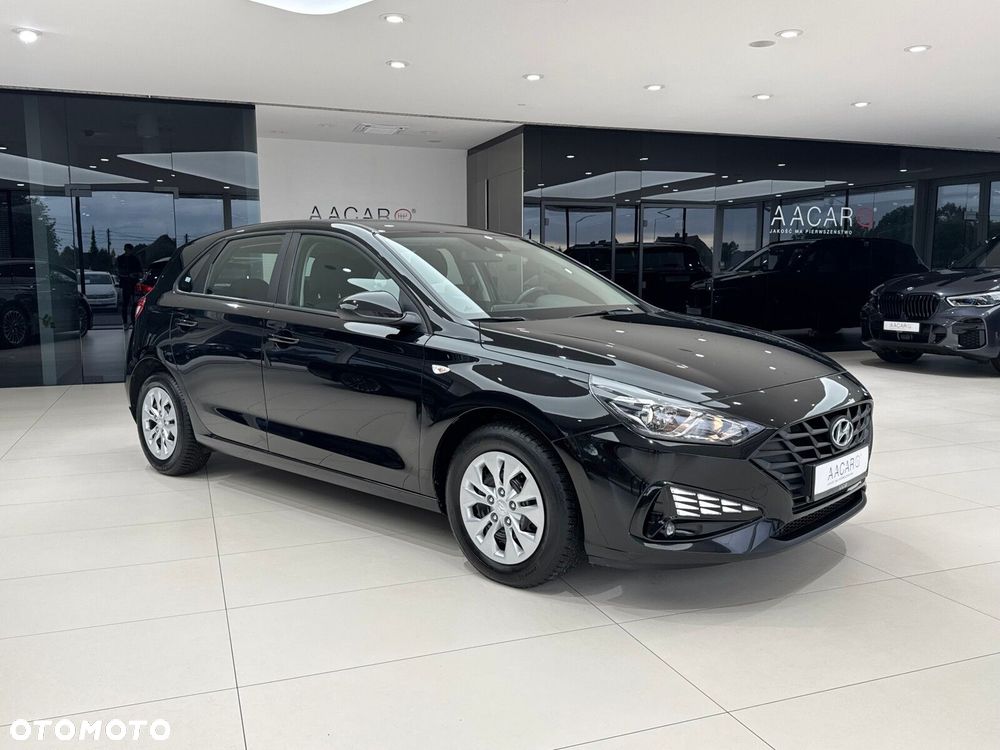 Hyundai i30 1.5 DPI Classic + - 6