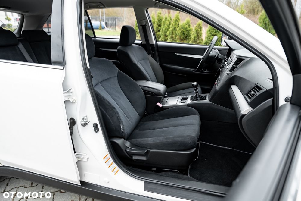 Subaru Outback 2.5i Comfort - 26