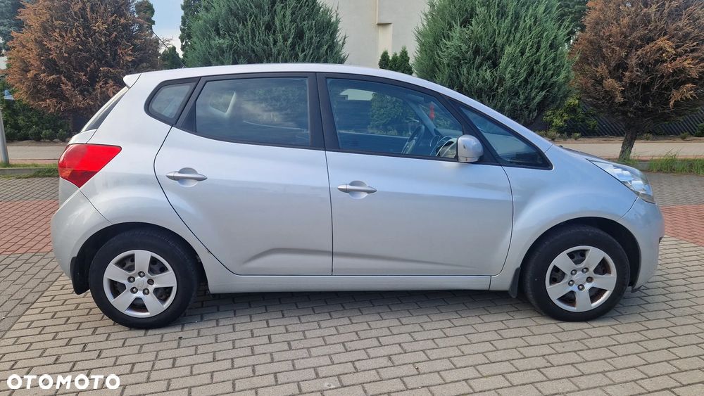 Kia Venga 1.6 CRDi 128 Business Line - 6