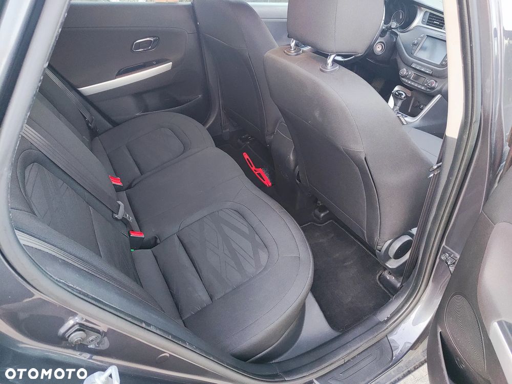 Kia Ceed 1.6 GDI L Business Line DCT - 13