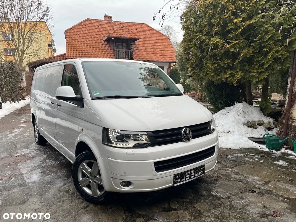 Volkswagen Transporter - 2