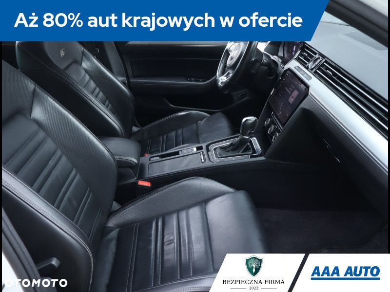 Volkswagen Passat - 10