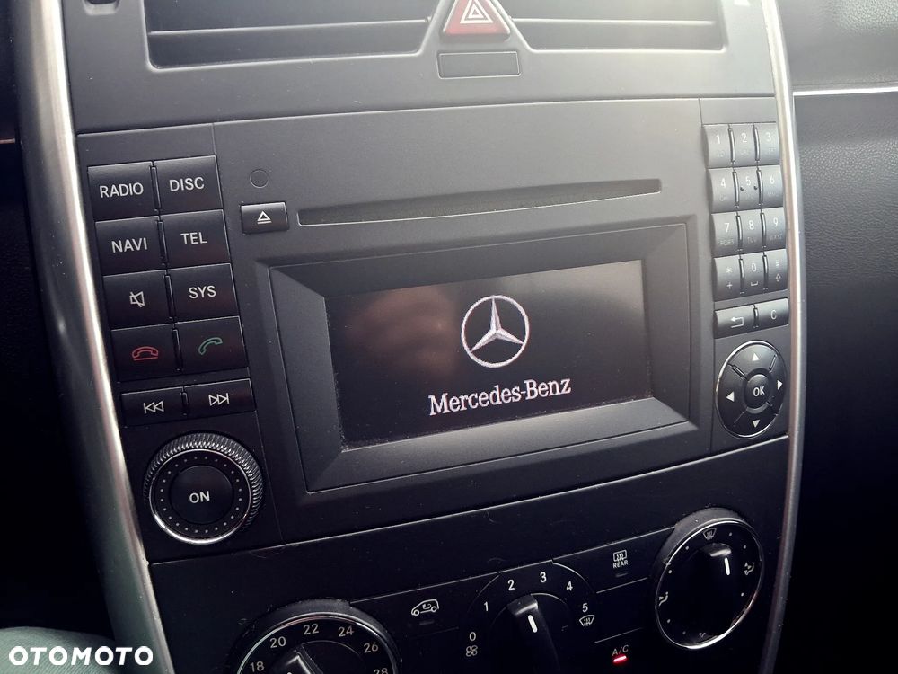 Mercedes-Benz Klasa B 160 BlueEFFICIENCY SPORT EDITION - 28