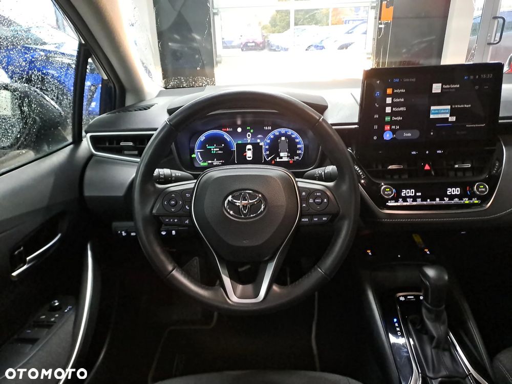 Toyota Corolla 1.8 Hybrid Comfort - 17