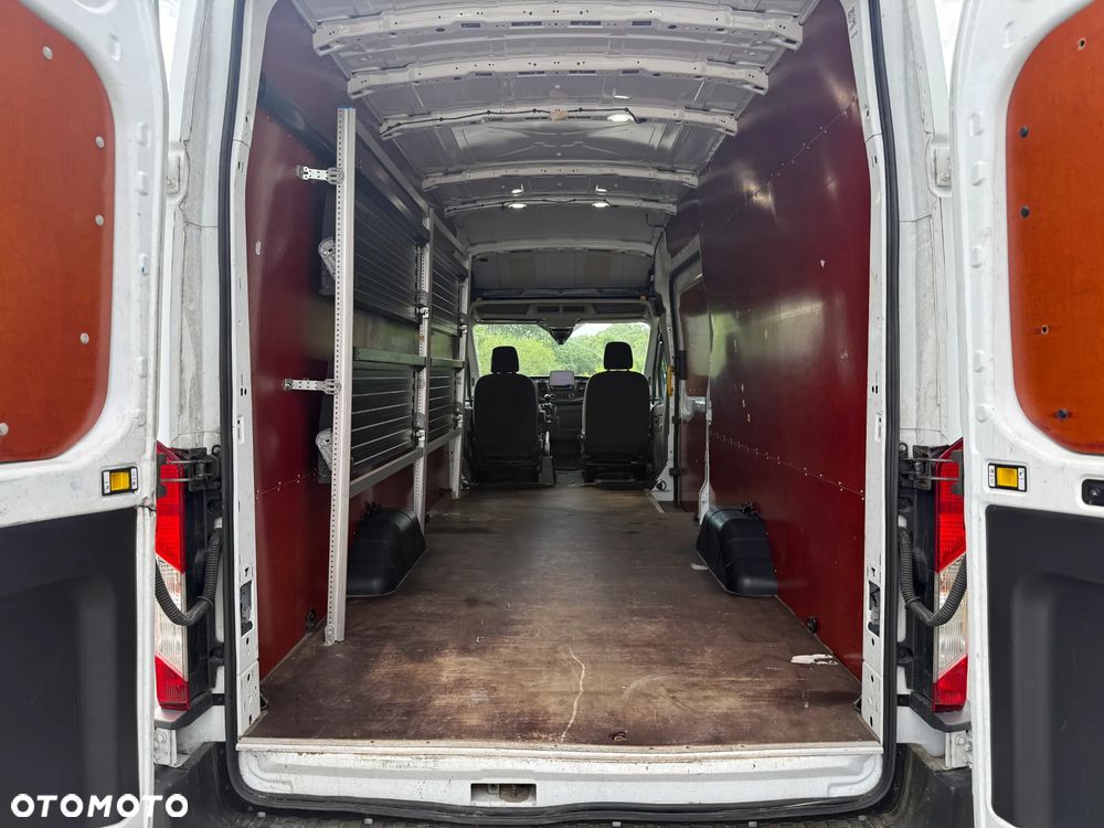 Ford Transit - 9