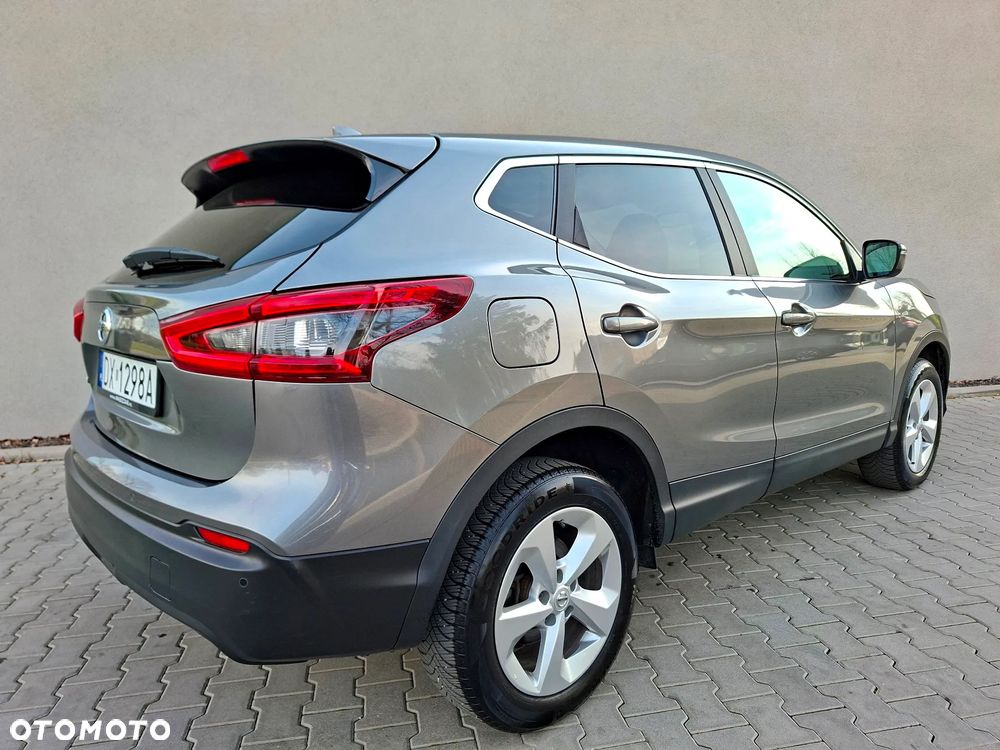 Nissan Qashqai 1.3 DIG-T N-WAY - 8