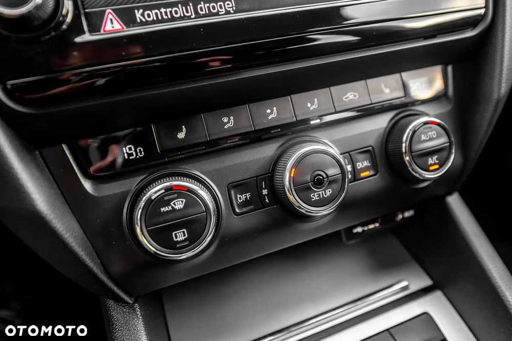 Skoda Octavia 1.8 TSI (Green tec) DSG Style - 30