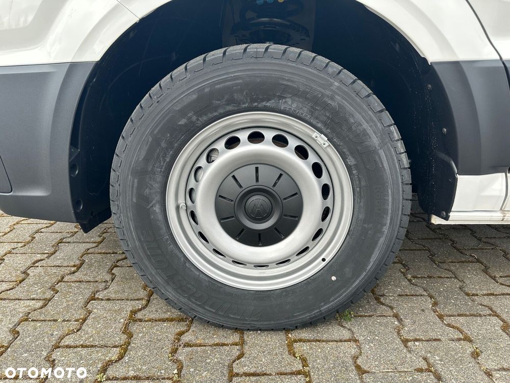 Volkswagen Crafter Crafter 35 Podwozie z pojedynczą kabiną silnik: 2,0 l EURO VI SCR 163 KM / skrzynia biegów: Przedni napęd automatyczna 8-biegowa rozstaw osi: 4490 mm - 20