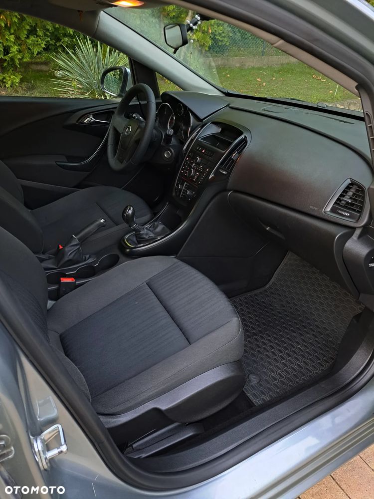 Opel Astra 1.6 Active EU6 - 11