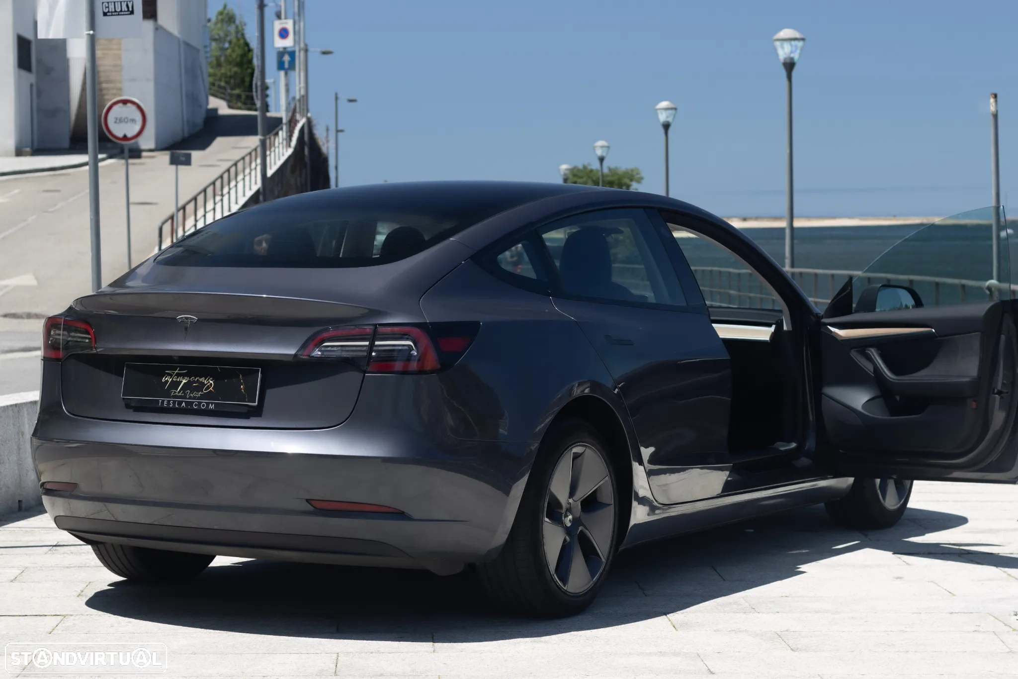 Tesla Model 3 Long Range Tração Traseira - 3