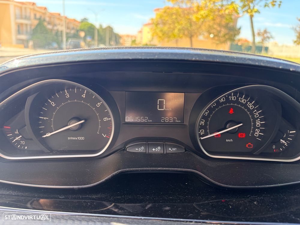 Peugeot 2008 - 7