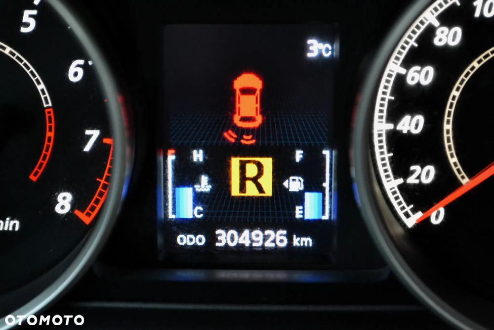 Mitsubishi Outlander 2.4 Intense + CVT - 23