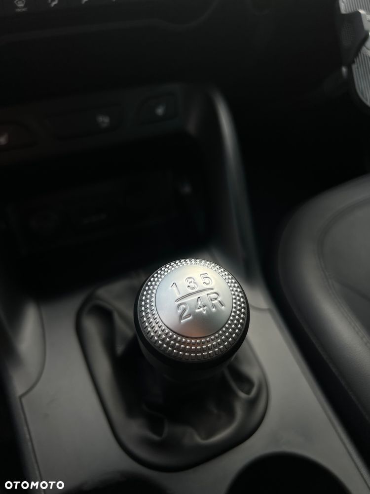 Hyundai ix35 2.0 4WD Premium - 25