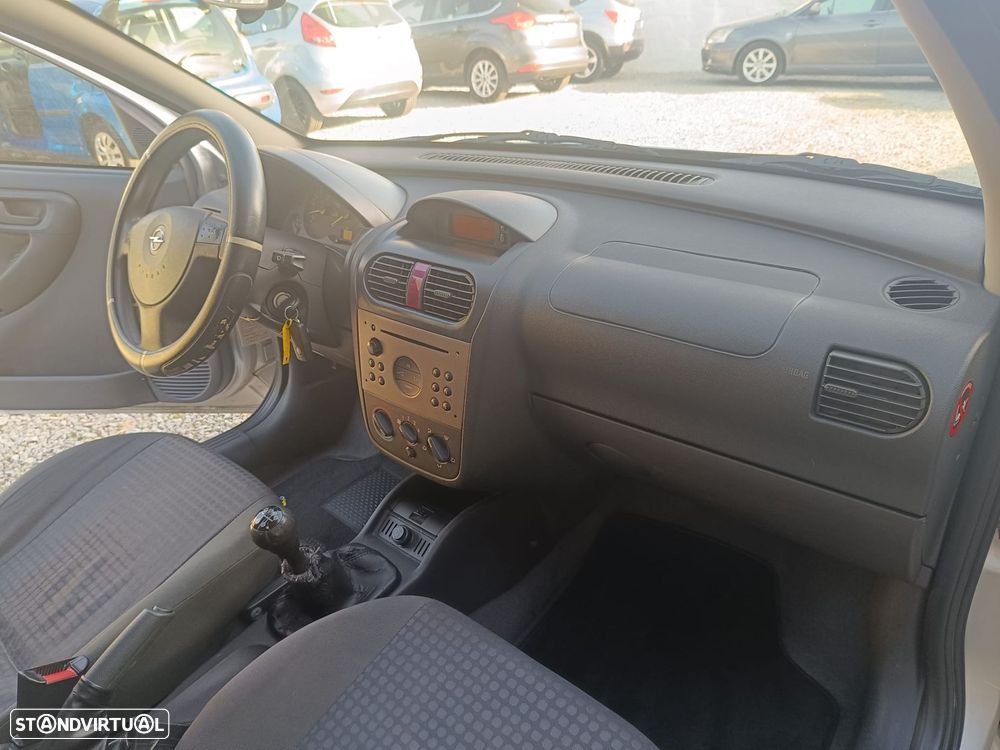Opel Corsa 1.2 16V Confort - 10