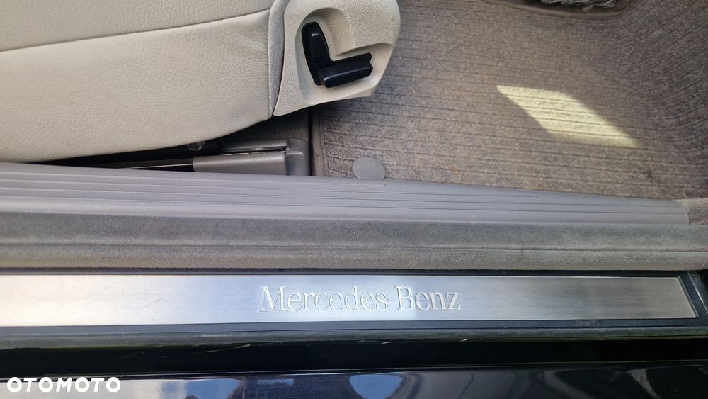 Mercedes-Benz Klasa E 280 4Matic Automatik Avantgarde - 21