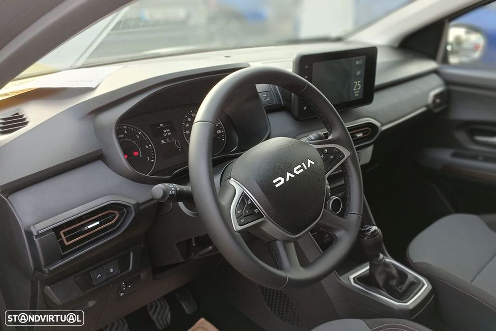 Dacia Sandero - 3