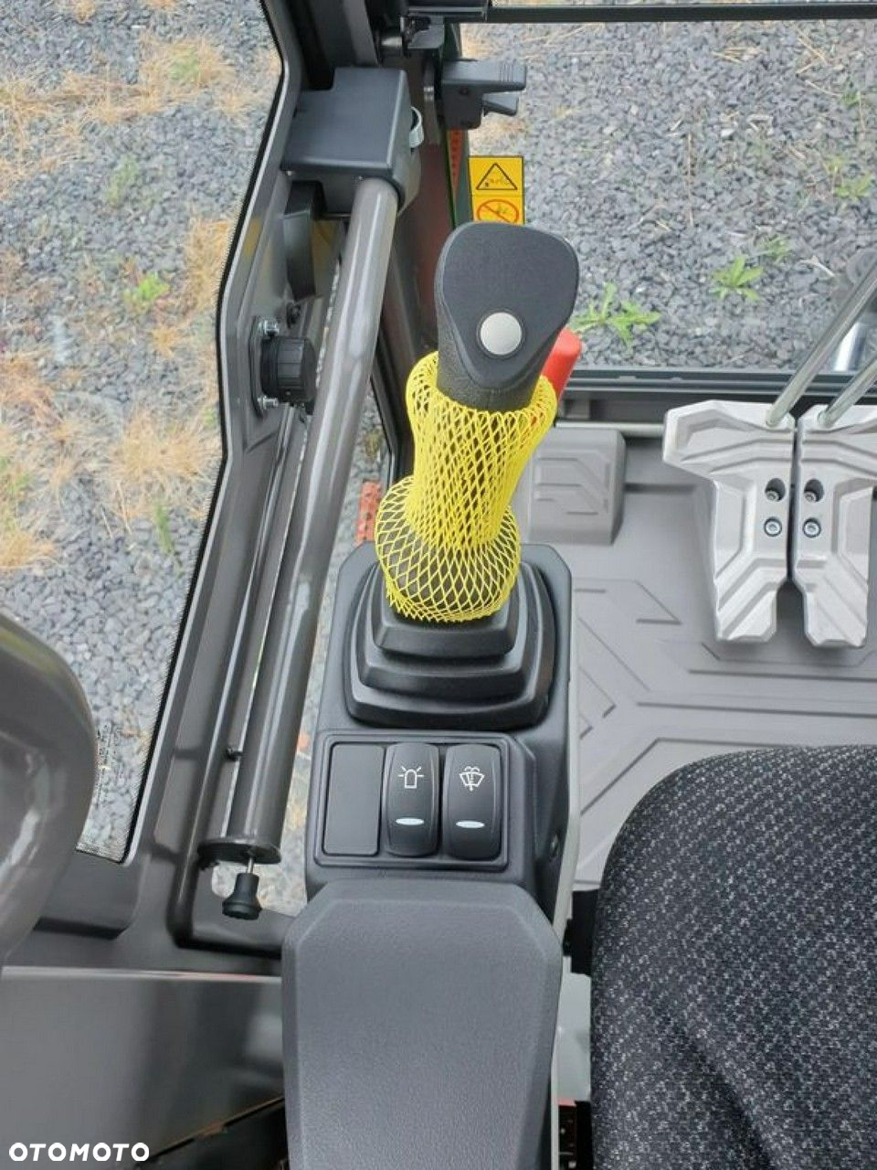 Volvo ECR40F KLIMATYZACJA NOWA DOSTĘPNA OD RĘKI, SZYBKOZŁĄCZE, DŁUGIE RAMIĘ, OBRÓT W OBRYSIE, ŁYŻKI: 300, 600, 1200MM SKARPOWA HYDRAULICZNA STEROWANA Z JOYSTICKA - 9