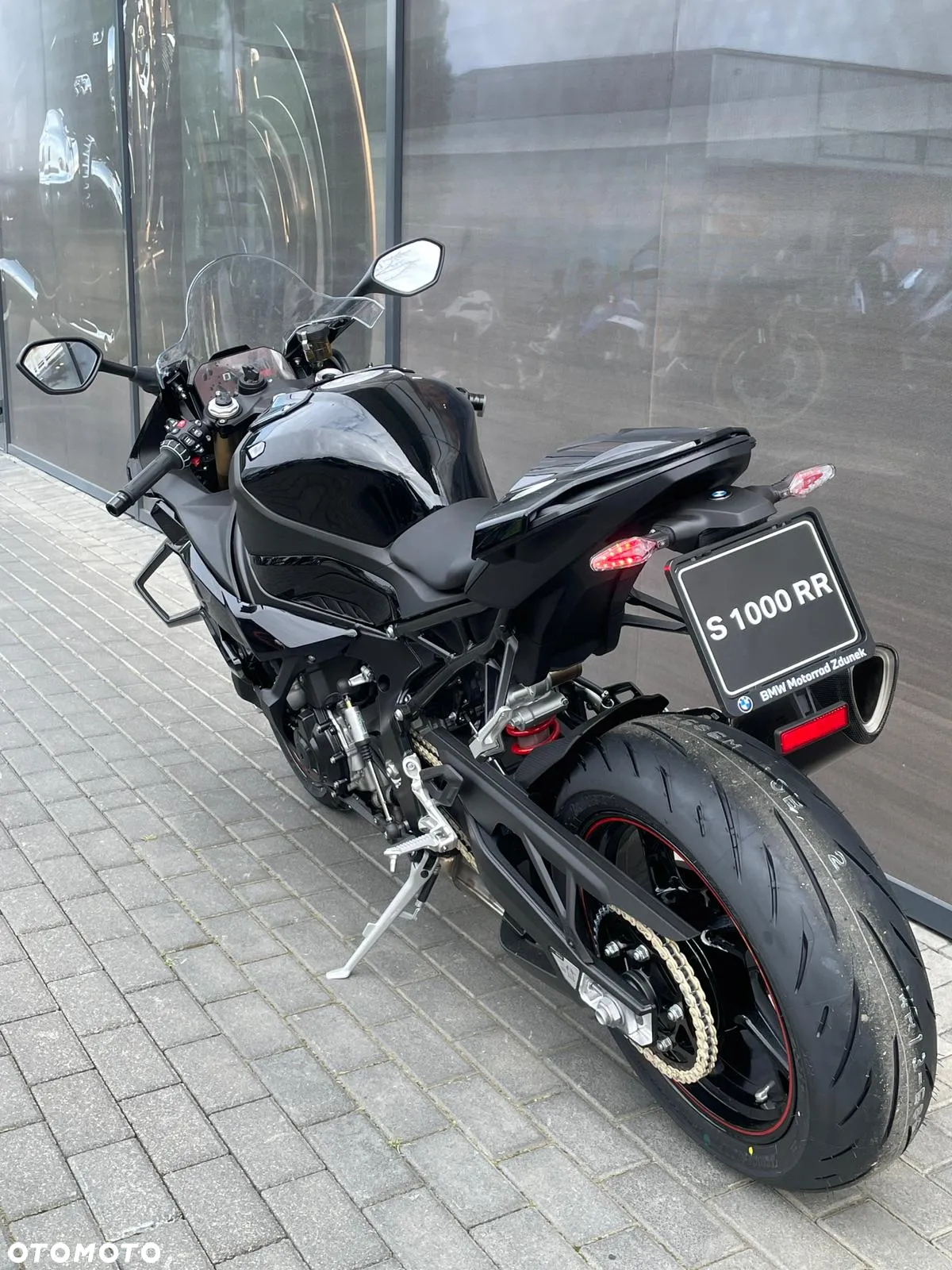 BMW S - 13