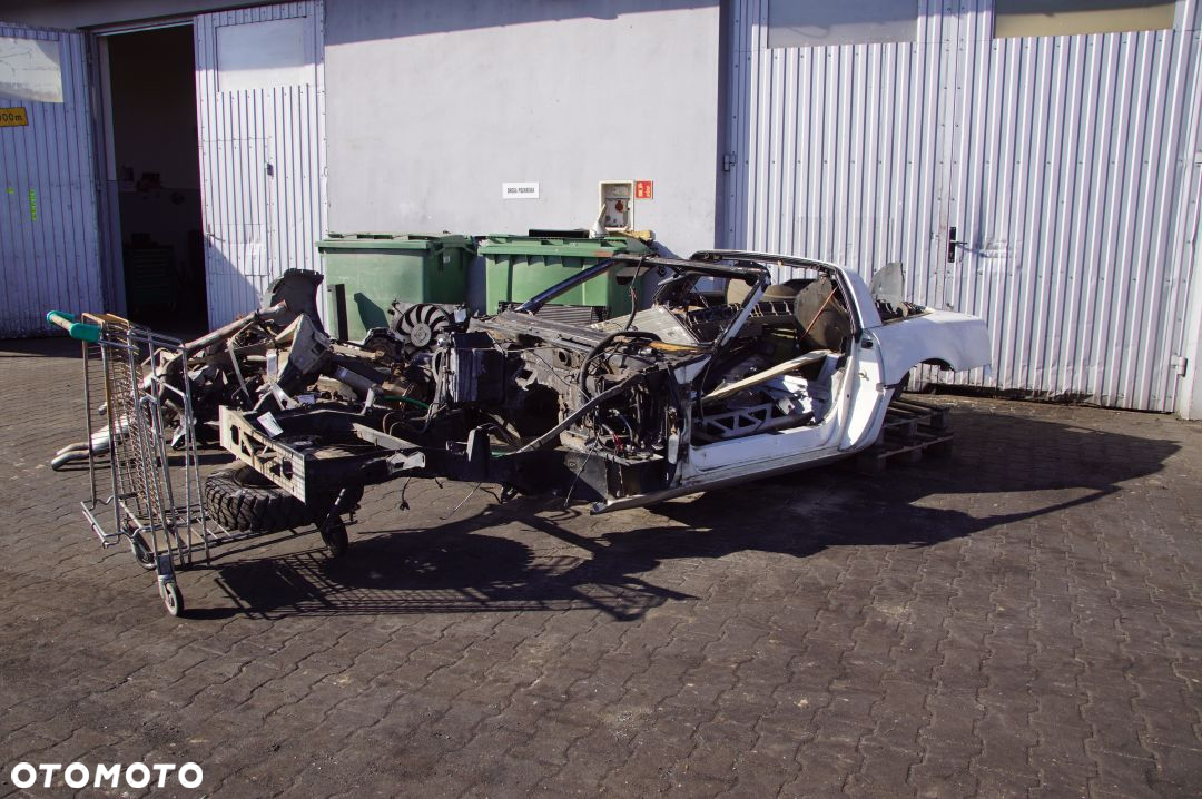 PAS PRZEDNI CHEVROLET CORVETTE C4 1986 - 2