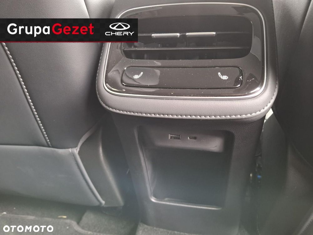 Chery Tiggo 8 1.5 T-GDI Super Hybrid Prestige DCT - 14