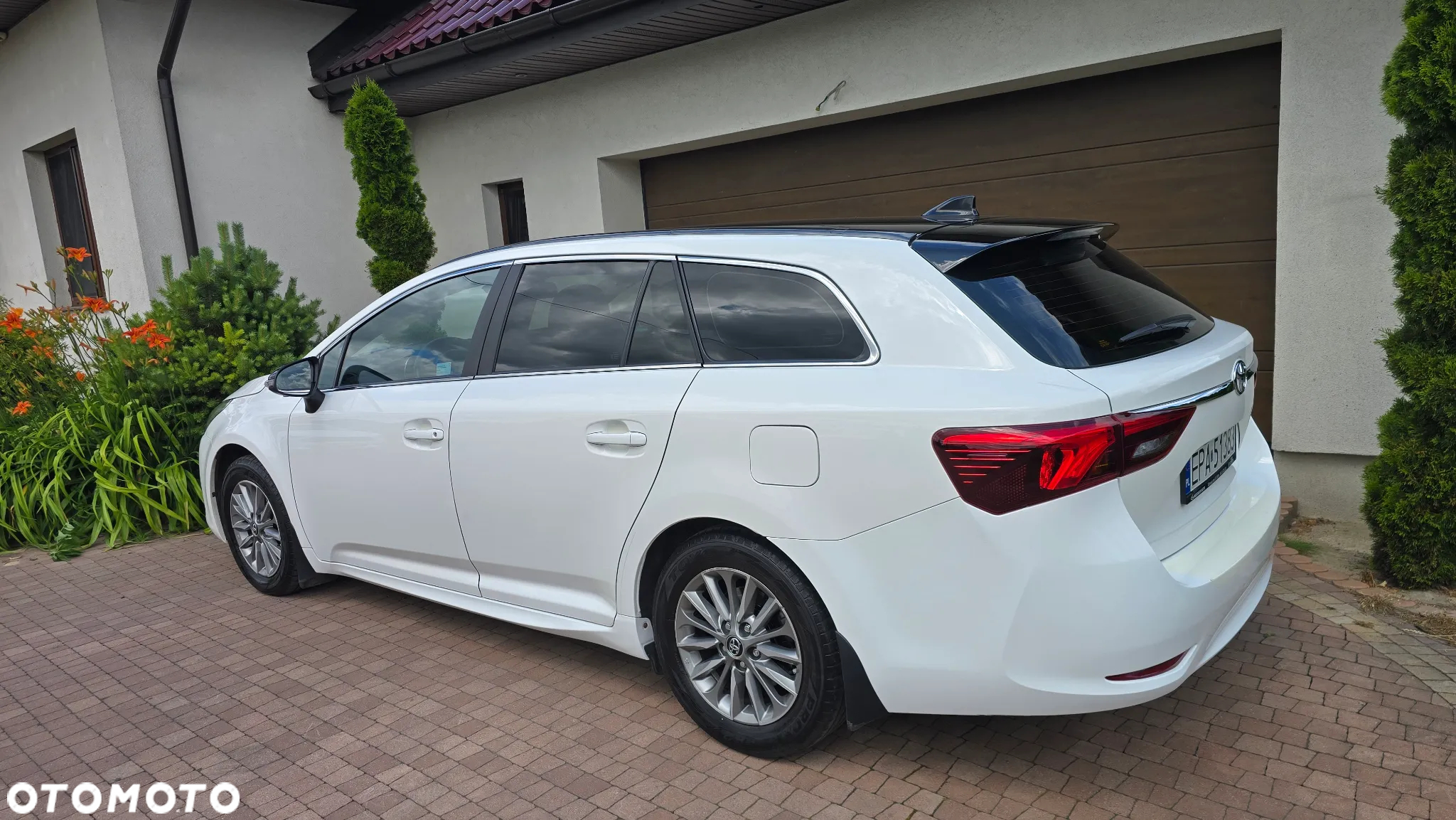 Toyota Avensis - 5