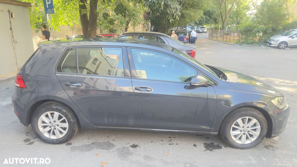 Volkswagen Golf 1.6 TDI Comfortline - 5