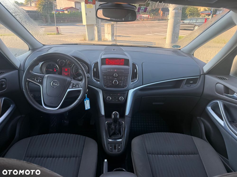 Opel Zafira - 6