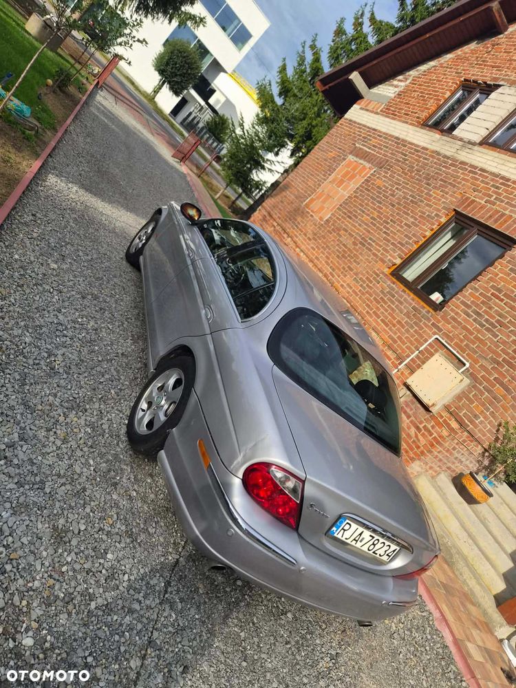 Jaguar S-Type - 4