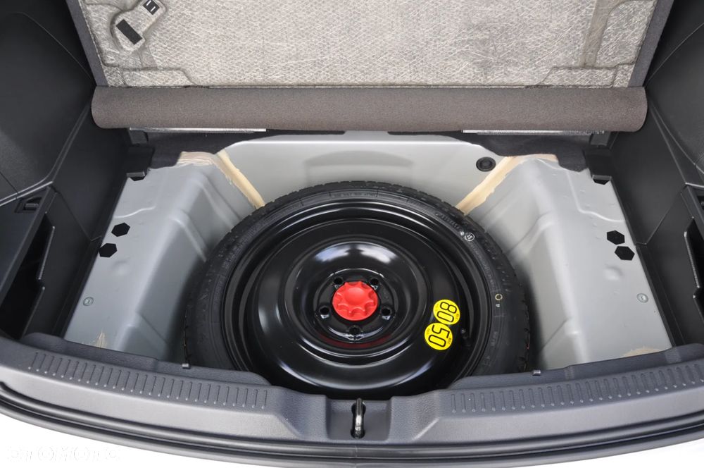 Toyota Verso 1.8 Premium MS - 33