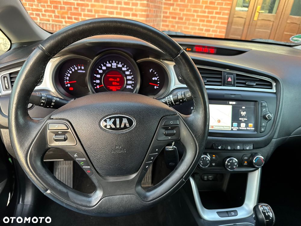 Kia Ceed 1.6 GDI Vision - 26