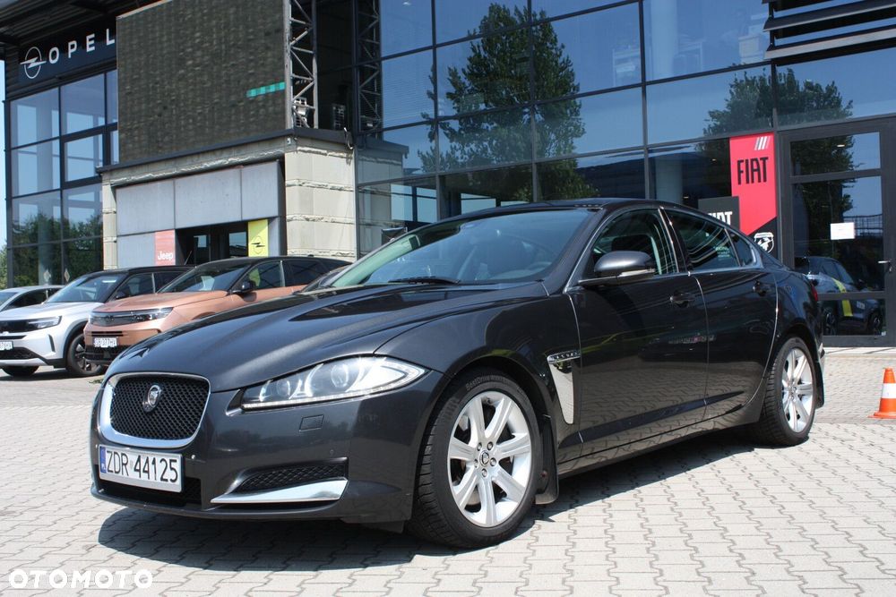 Jaguar XF 3.0 V6 D S Luxury - 3