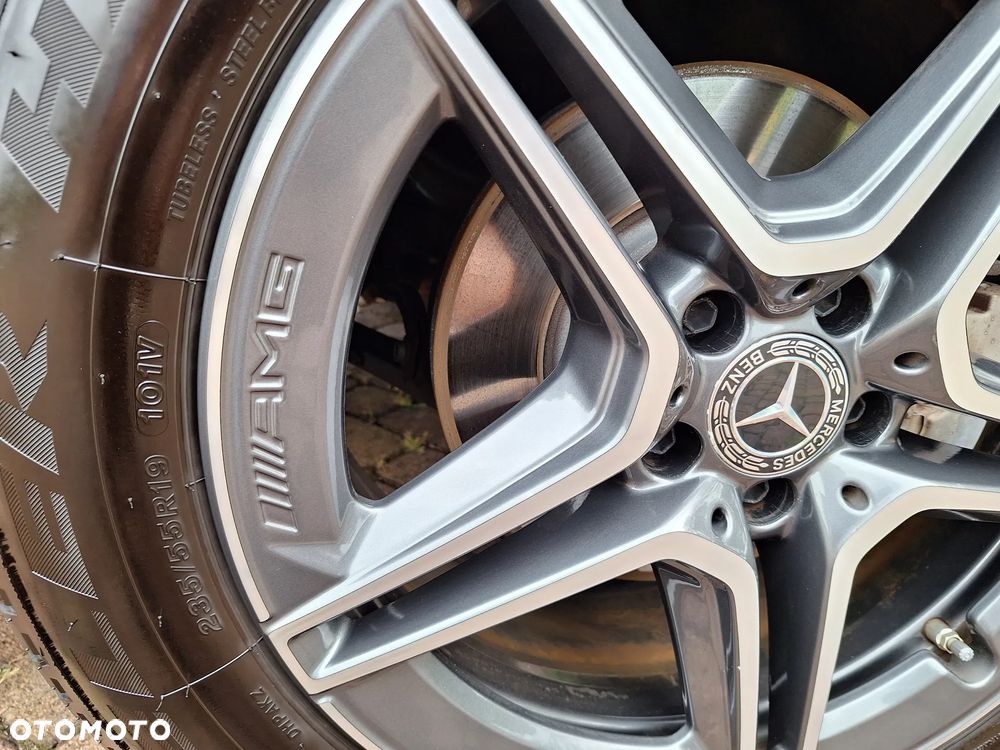 Mercedes-Benz GLC 200 4Matic 9G-TRONIC AMG Line - 32