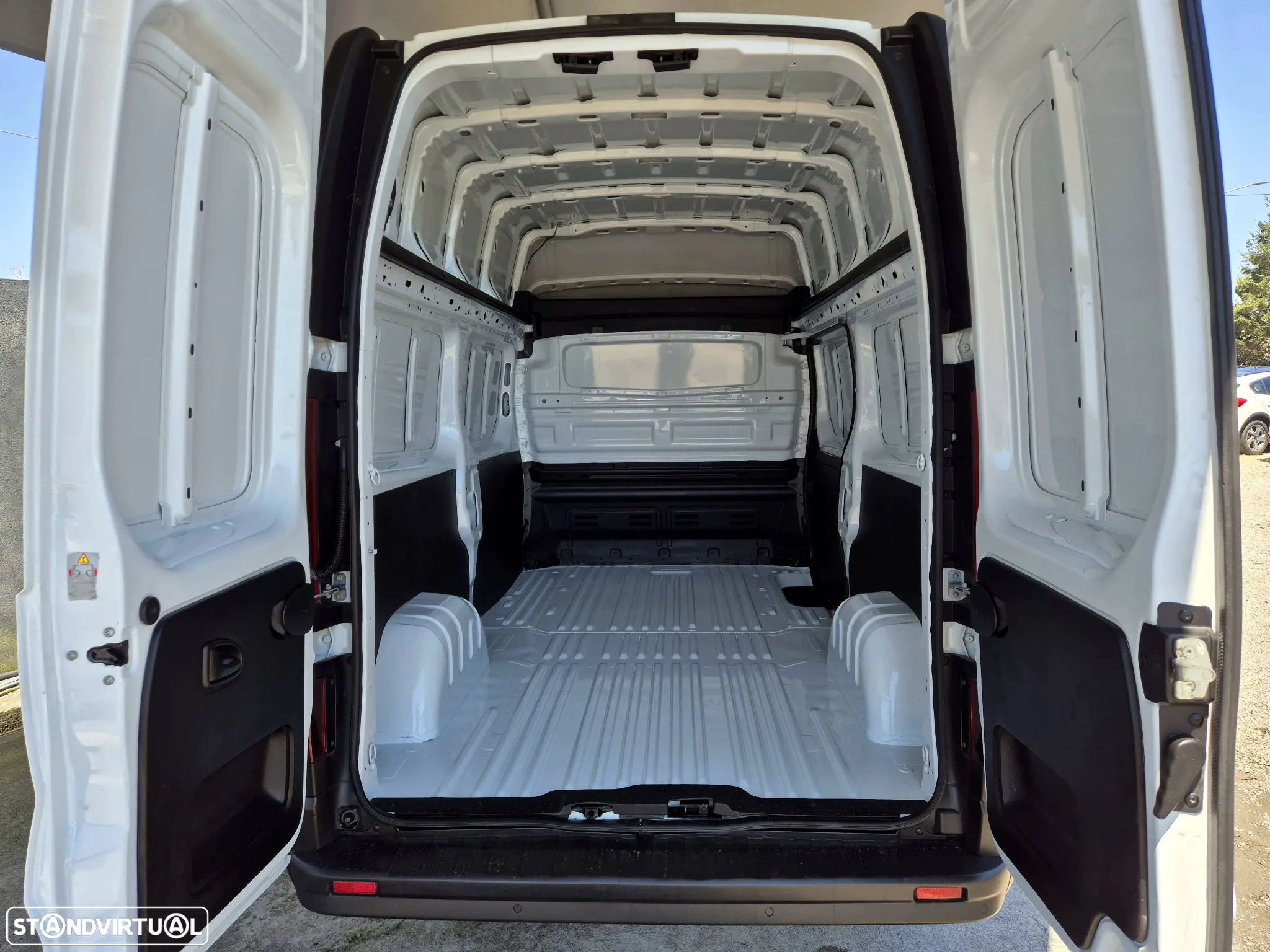 Renault Trafic 1.6 dCi L2H2 (Longa) - 21
