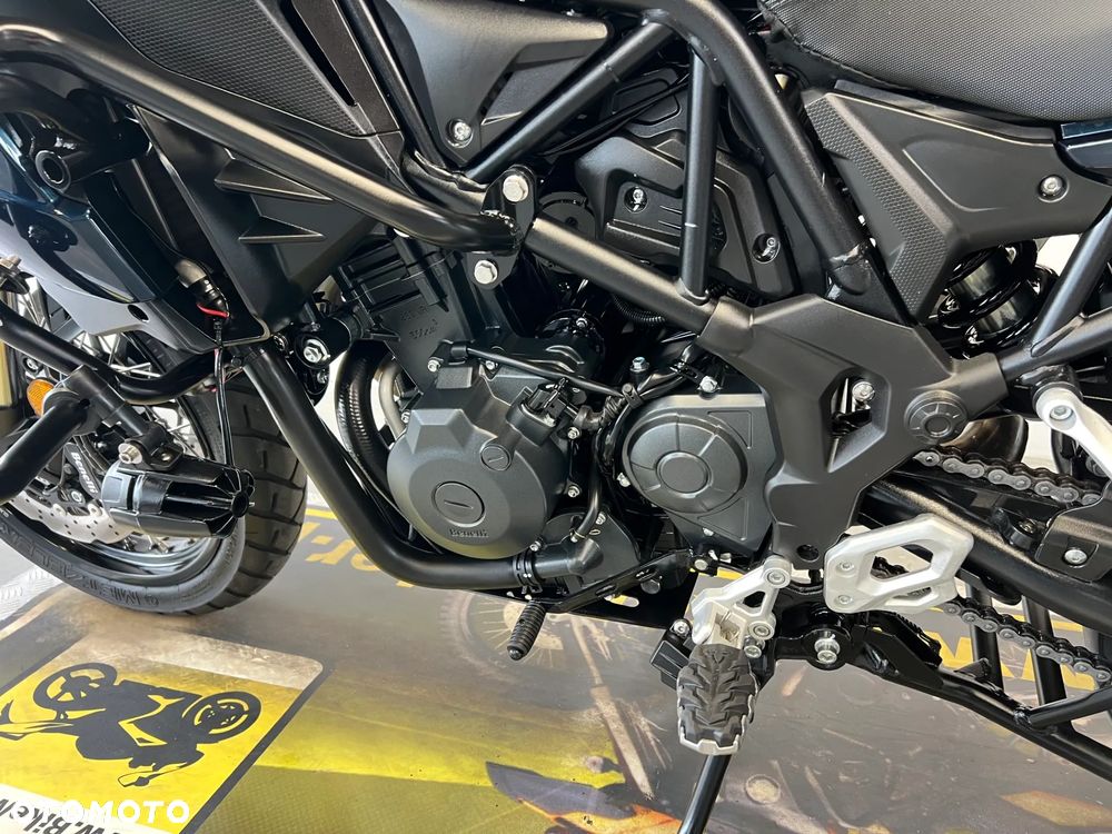 Benelli TRK 502X - 14