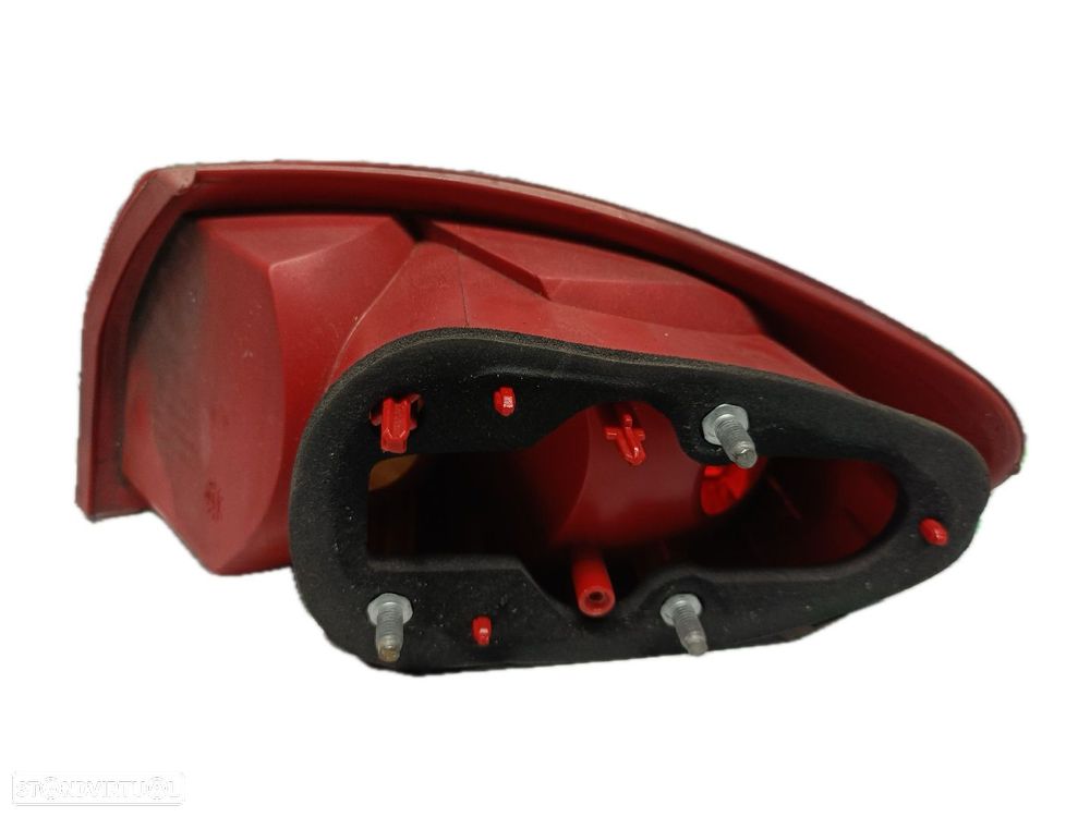 Farolim Esq Alfa Romeo 147 (937_) - 2